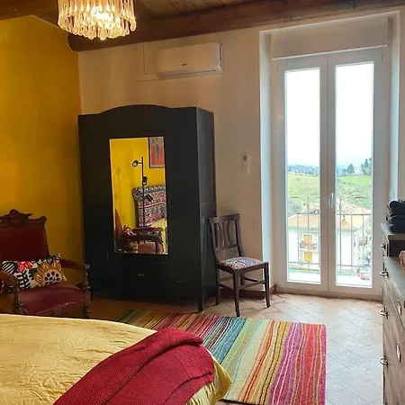 Charming Casa Bianca Centro 아파트 펜네